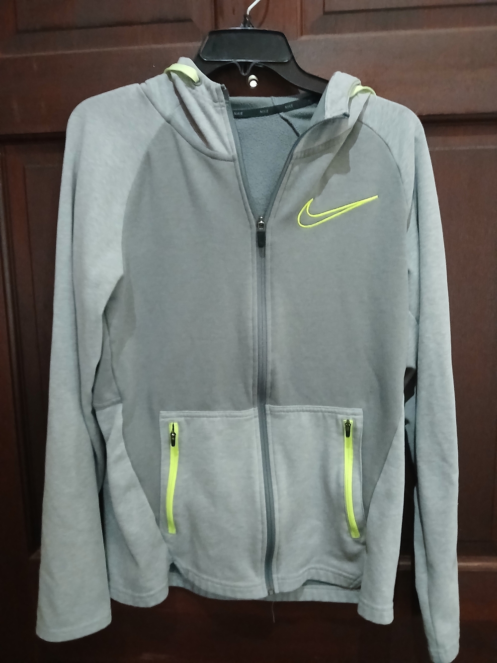 Nike Mens Light Gray Therma Fit Full-Zip Hoodie with Neon Yellow Accents Size Sm
